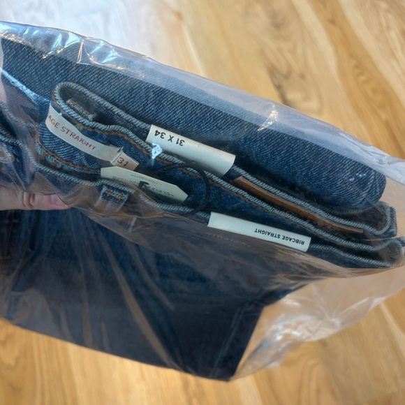 Levi's Ribcage Straight Blue Jeans - Picture 10 of 12